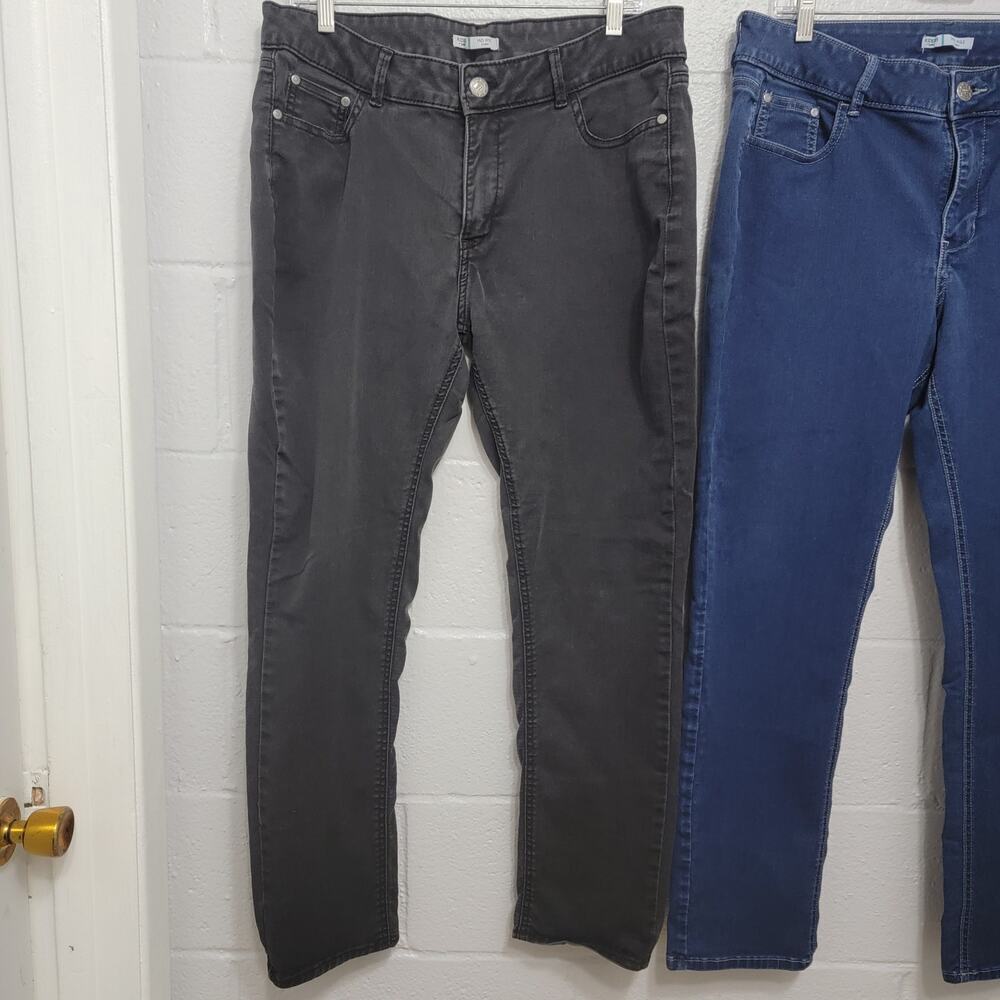 Lee Riders Midrise Skinny Jeans, Set of 2 pairs in size 18M - Picture 3 of 16